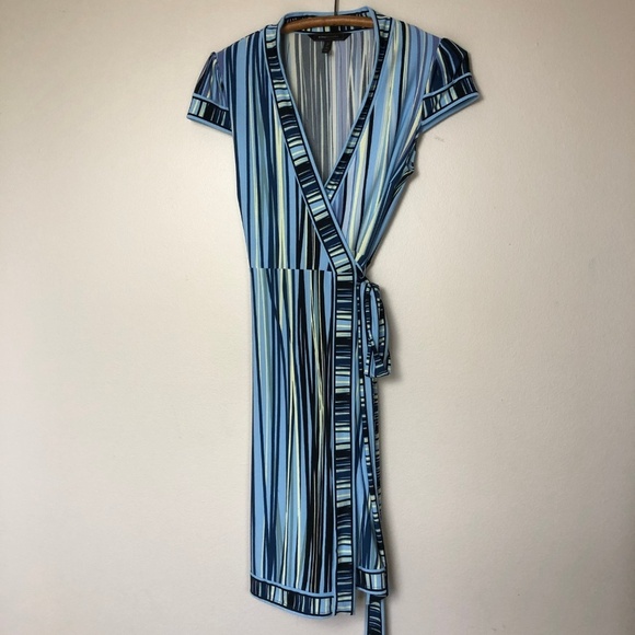 BCBGMaxAzria Blue Stripe Wrap Dress XS EUC - Picture 2 of 8